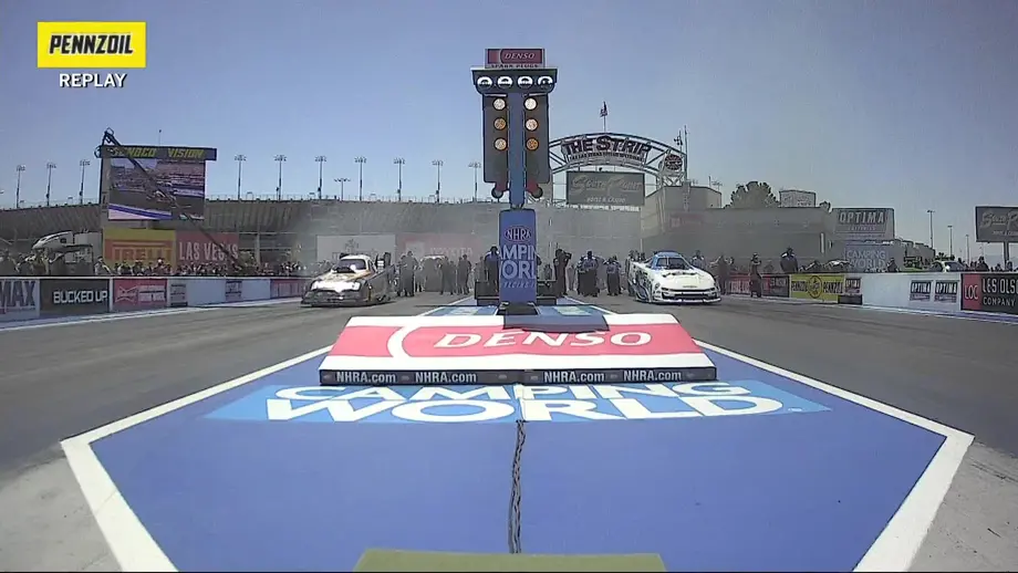 How John Force uses his staging technique to his advantage