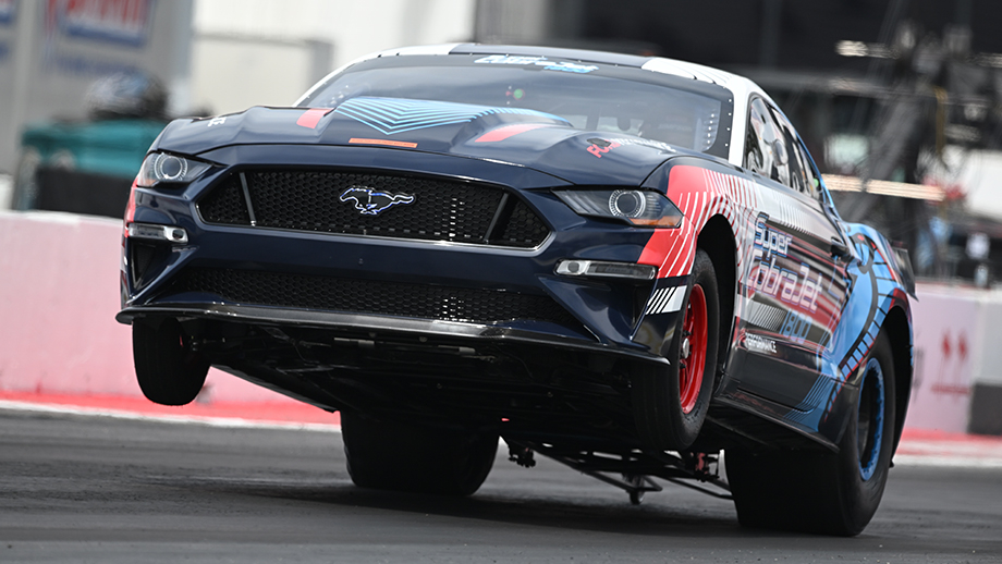 Electric Cobra Jet sets world record at Winternationals with seven