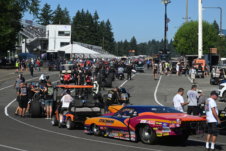 Sportsman cars t the staging lanes!
