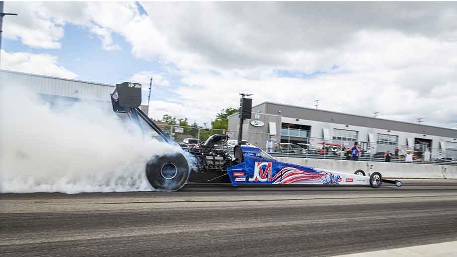 Zetterstrom and Hagan take center stage at Roadkill Nights | NHRA
