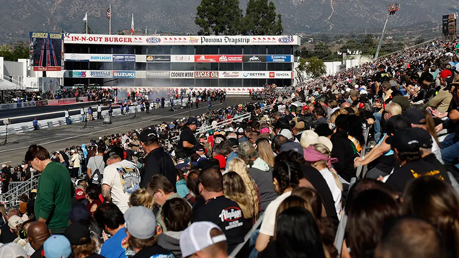 Sunday News and Notes from the In-N-Out Burger NHRA Finals