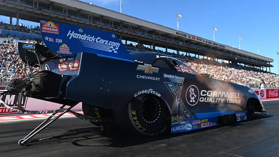 Friday frontrunners Prock, Force will lead Las Vegas nitro fields into Sunday battle