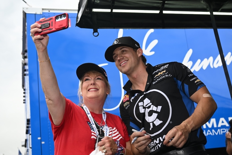 Sunday Photo Gallery: Super Grip NHRA Thunder Valley Nationals comes alive