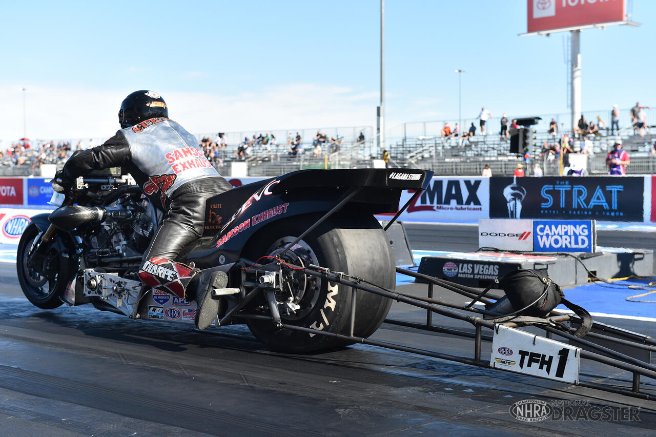 nhra finals sunday