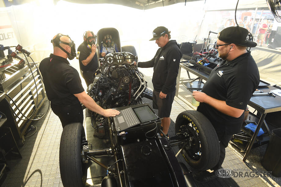 2022 NHRA Midwest Nationals Friday photo gallery NHRA