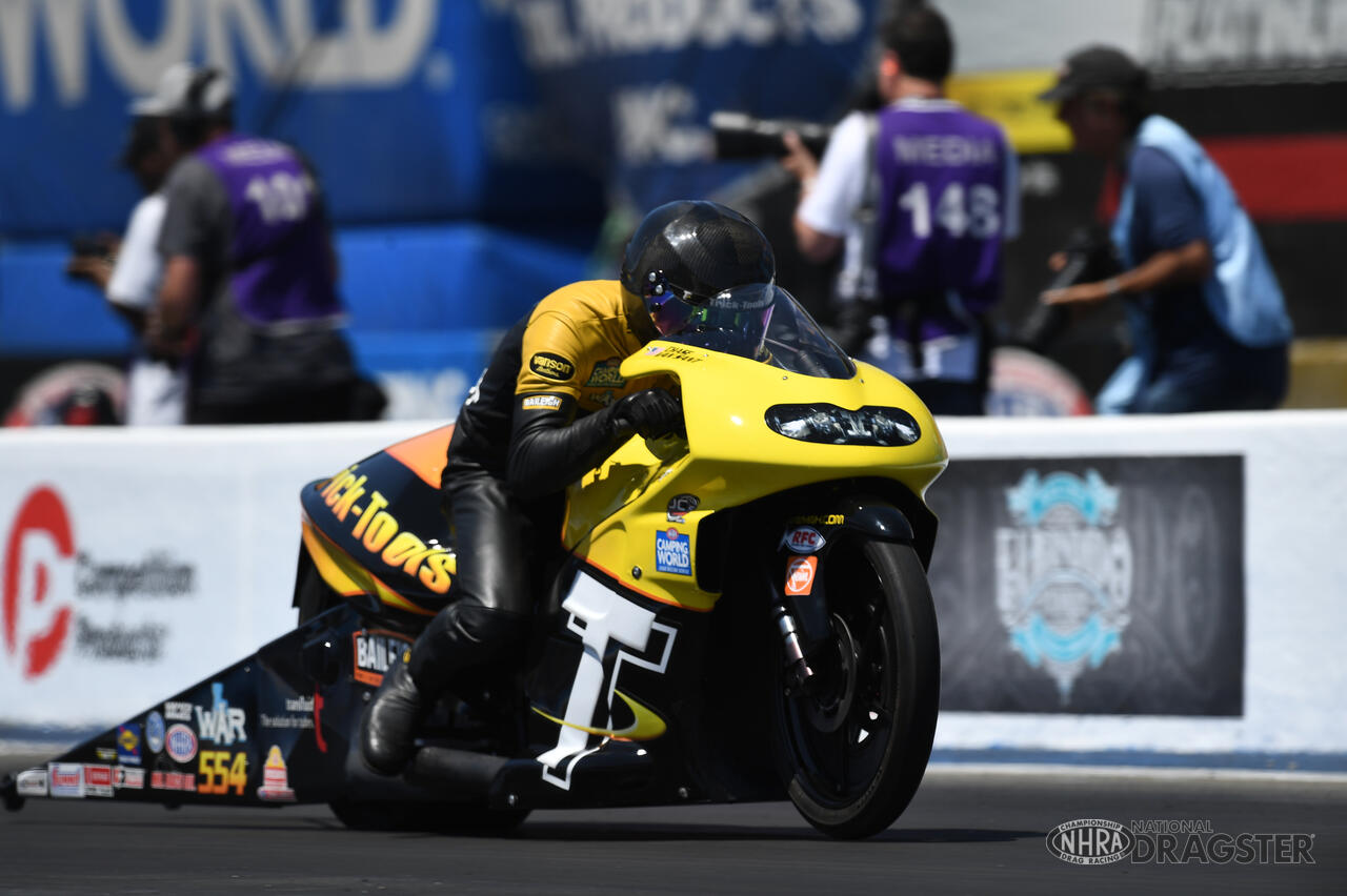 Gerber Collision & Glass Route 66 NHRA Nationals Sunday photo gallery ...