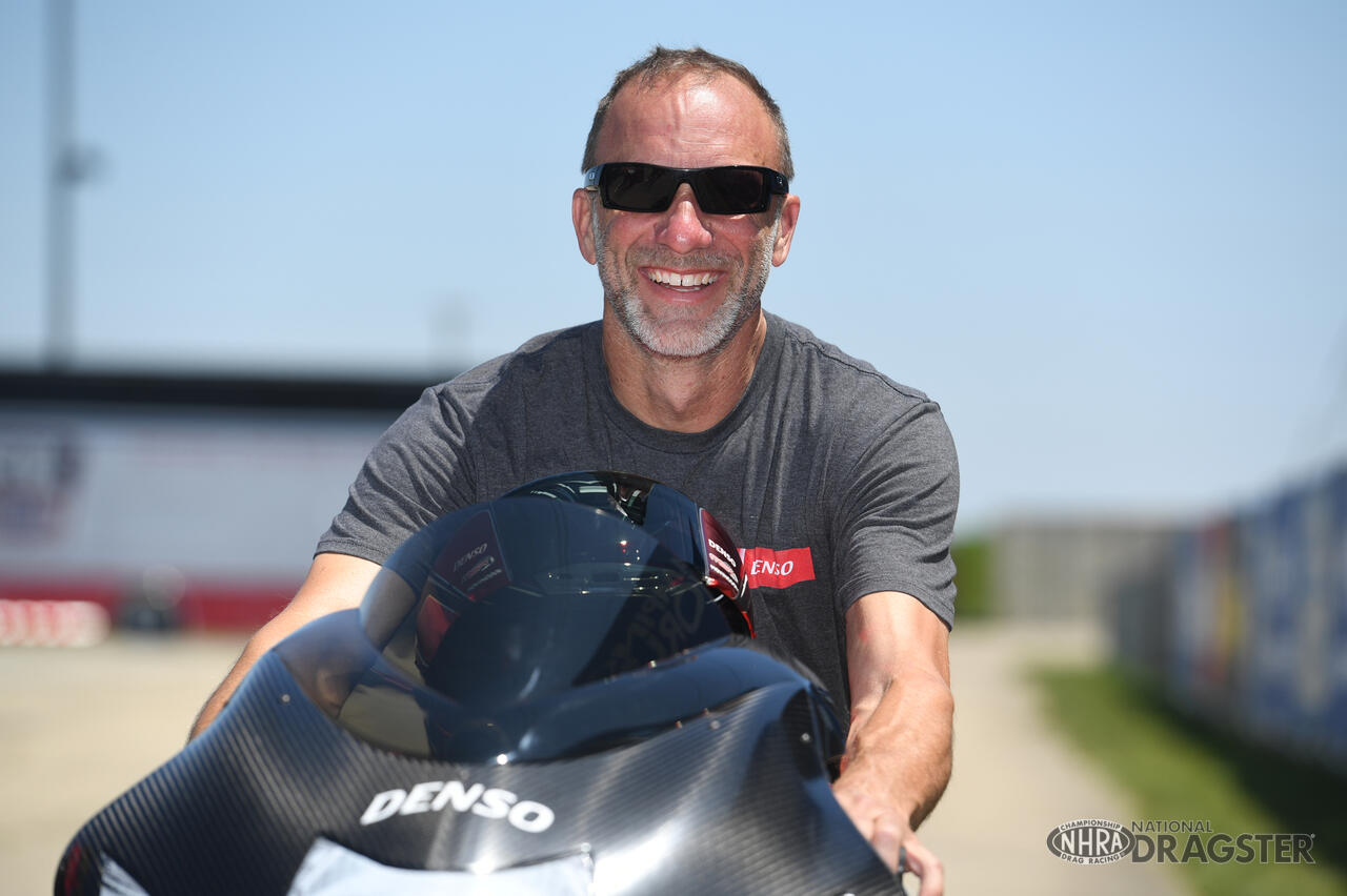 Gerber Collision & Glass Route 66 NHRA Nationals Sunday photo gallery