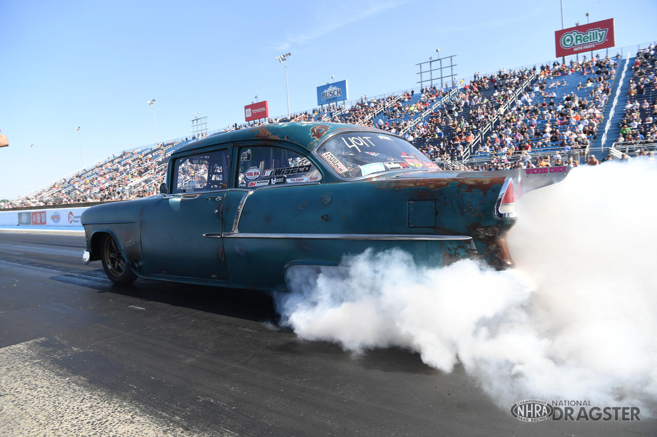 Gerber Collision & Glass Route 66 NHRA Nationals Sunday photo gallery