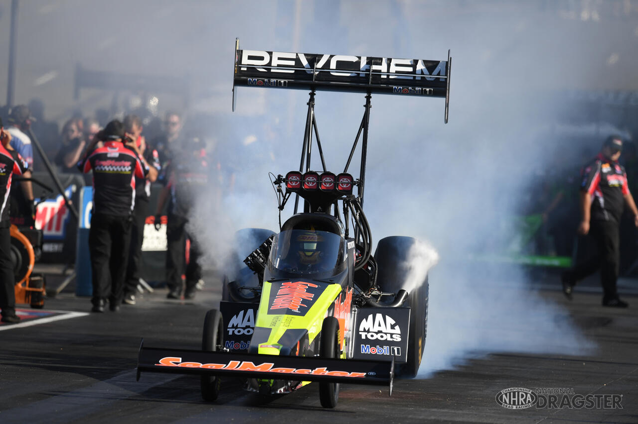 Dodge Power Brokers NHRA MileHigh Nationals Friday photo gallery NHRA