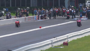 Karen Stoffer qualifies No. 1 at NHRA SpringNationals