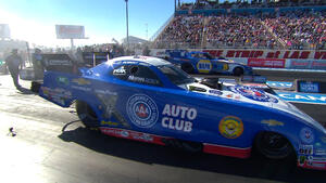 Robert Hight is the No. 1 qualifier Friday in Funny Car at the 2022 NHRA Nevada Nationals